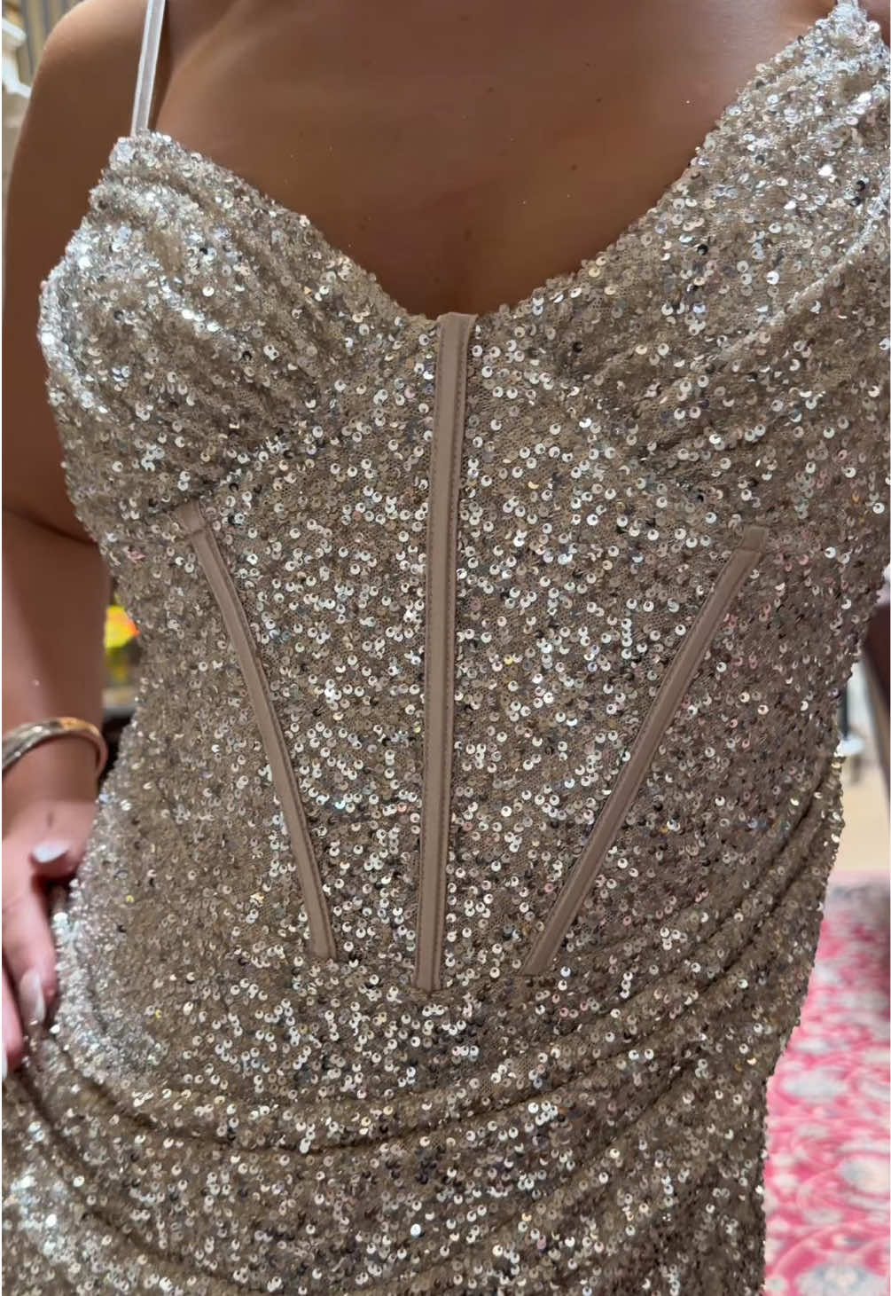 @DressMeZee