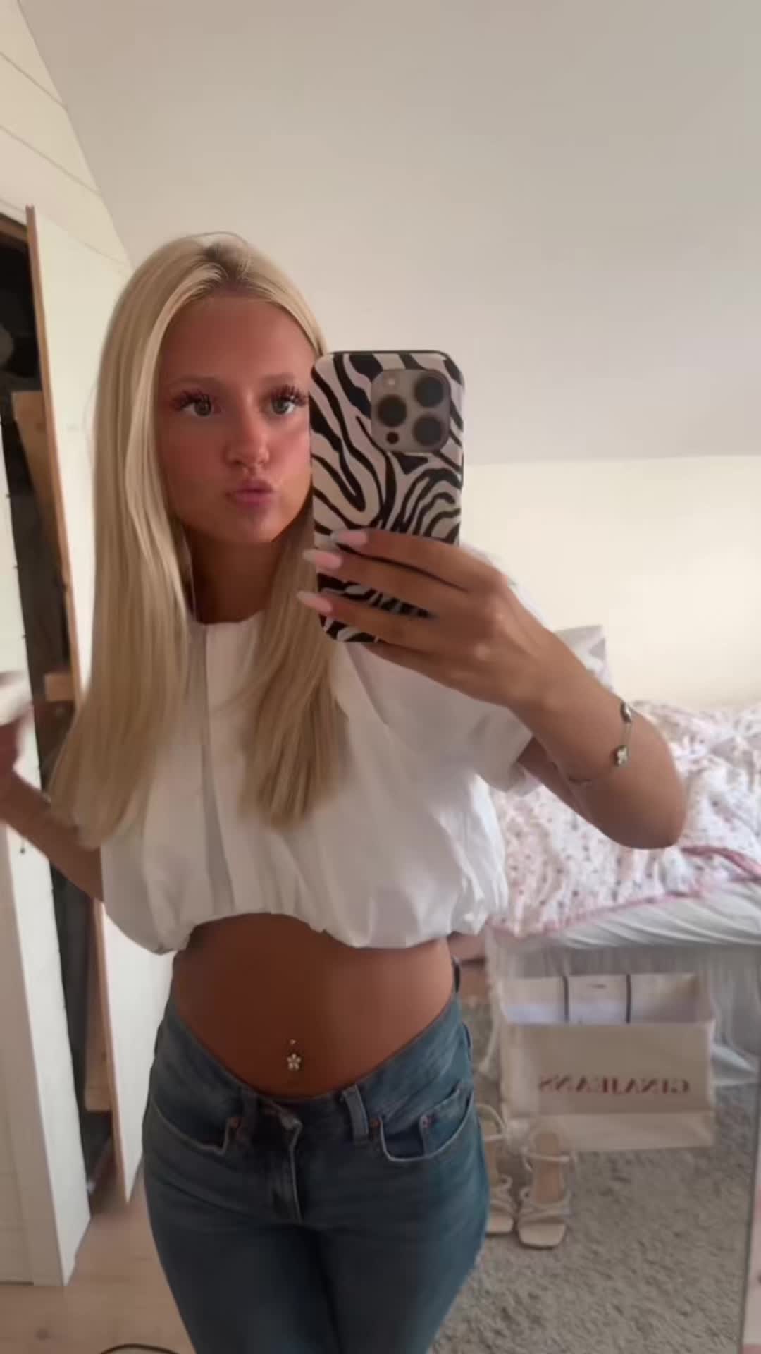 @V I L J A🐆🛍️🎀