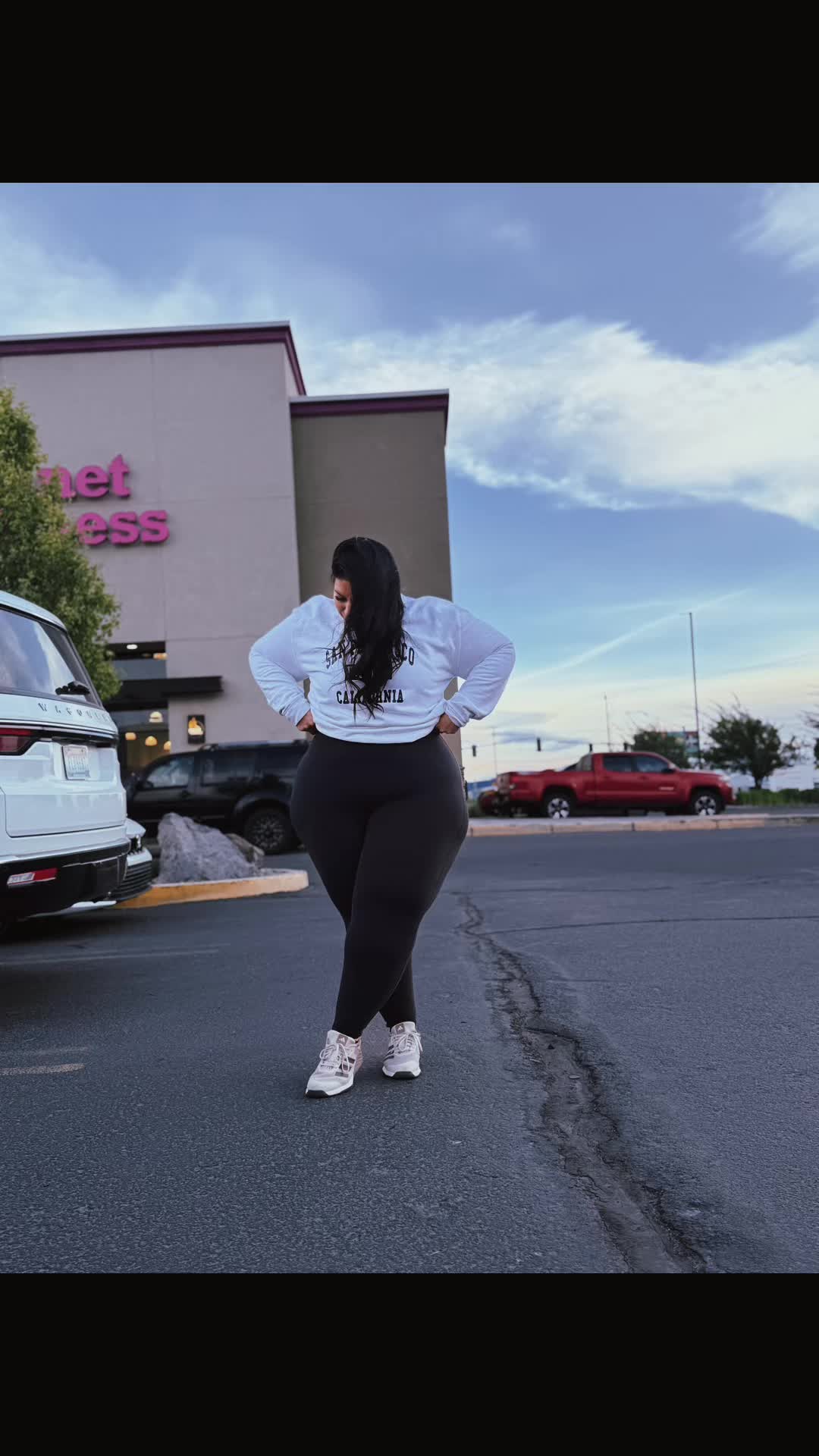 @Lala