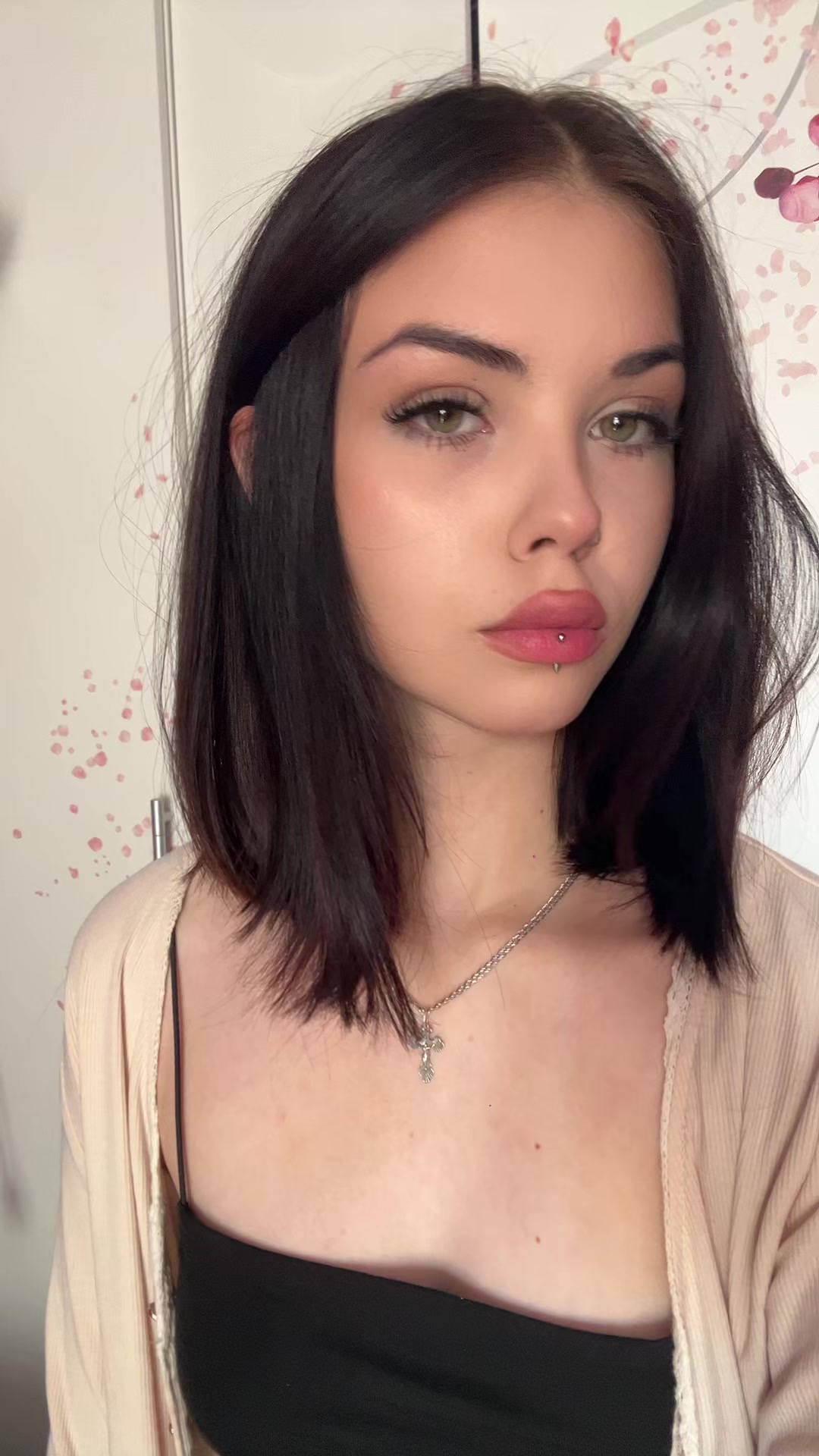 @алисия