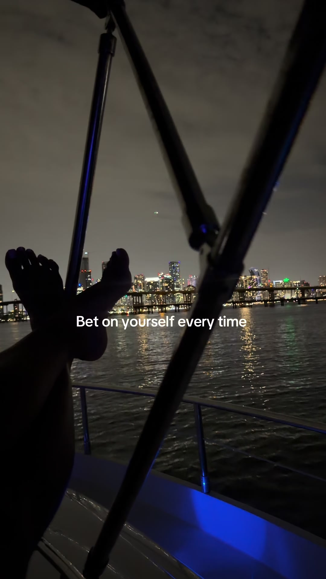 @Tee