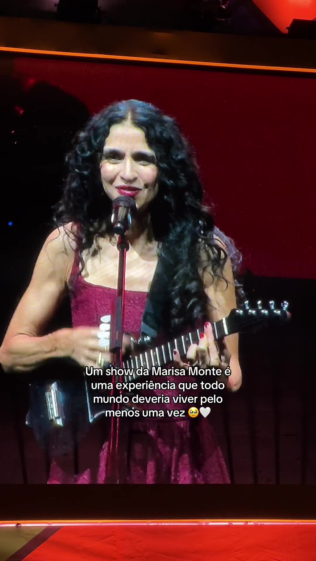 @_eduardaaquino