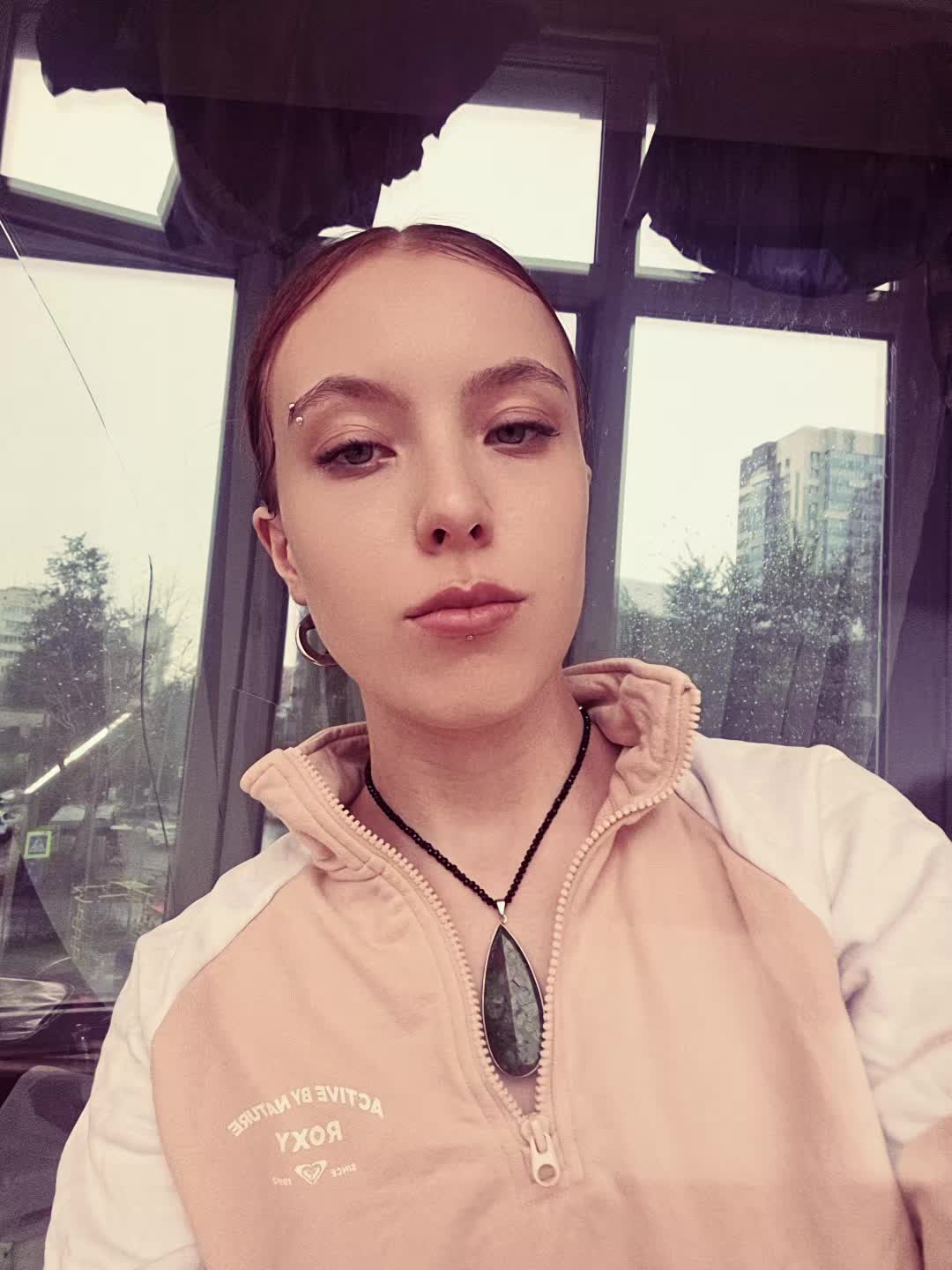 @Софочка♏️