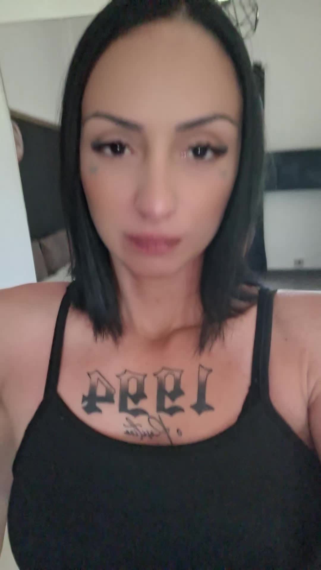 @Diana🖤👑