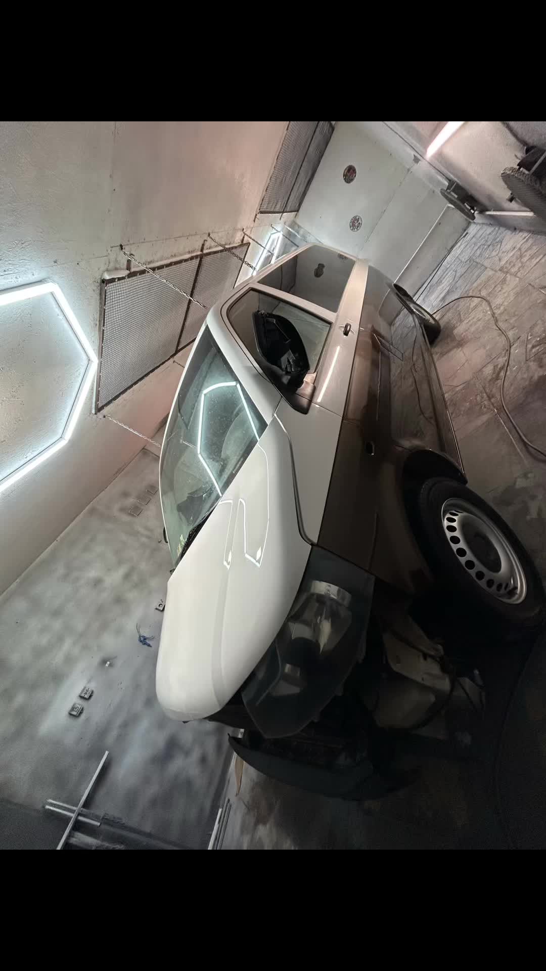 @F L O R I N