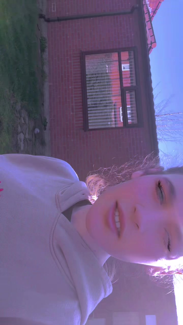 @Angelina Enstone367