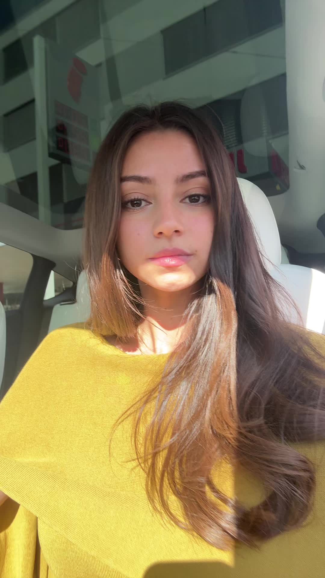 @Layna