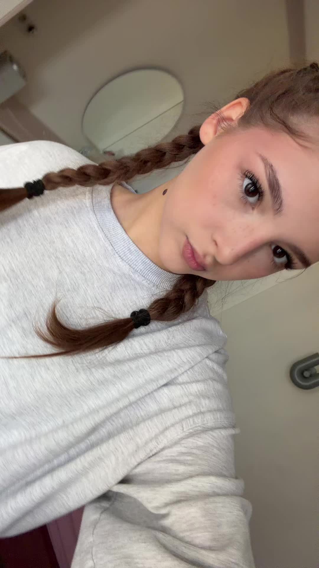 @tishaa
