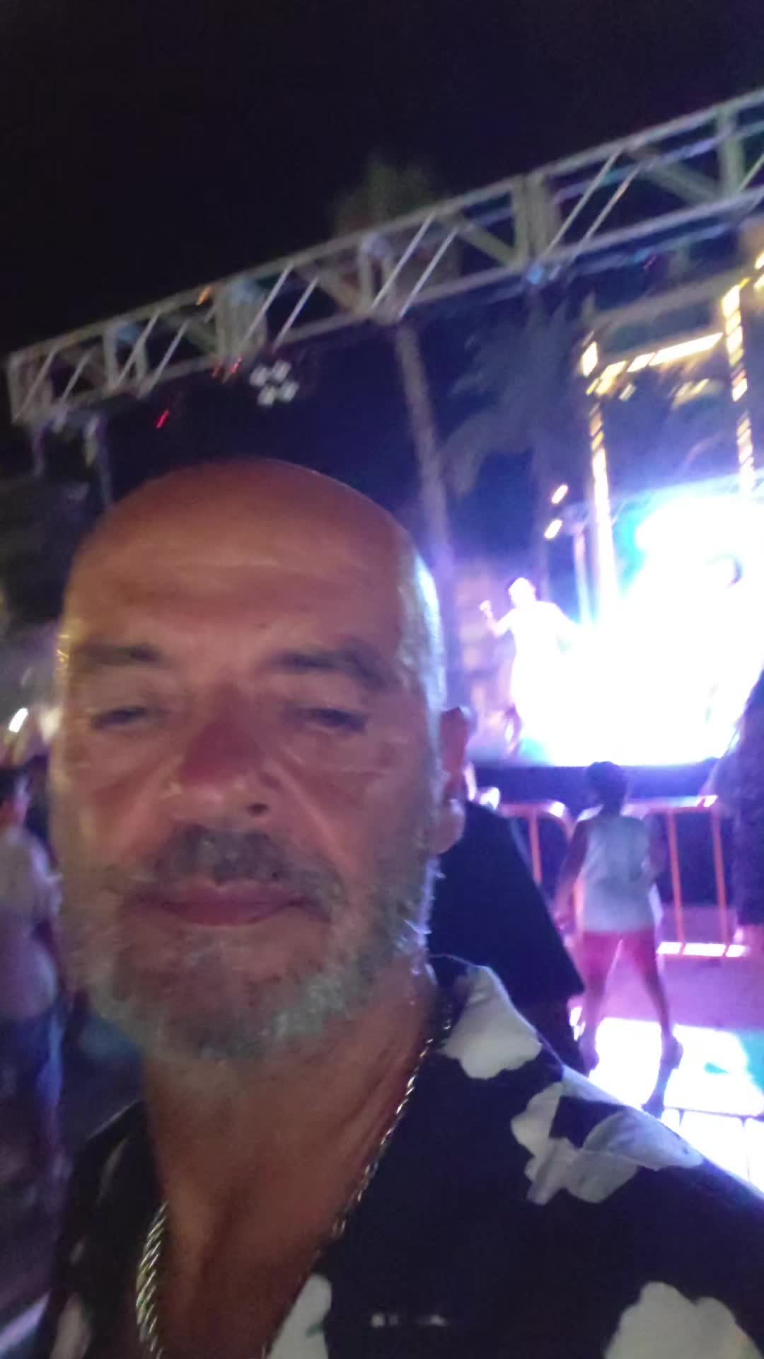 @manumota