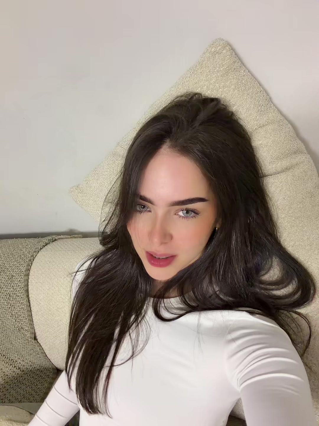 @Sabrina salvatierra👀