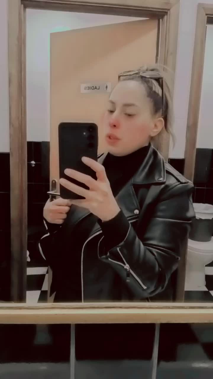 @Lidia Sandova