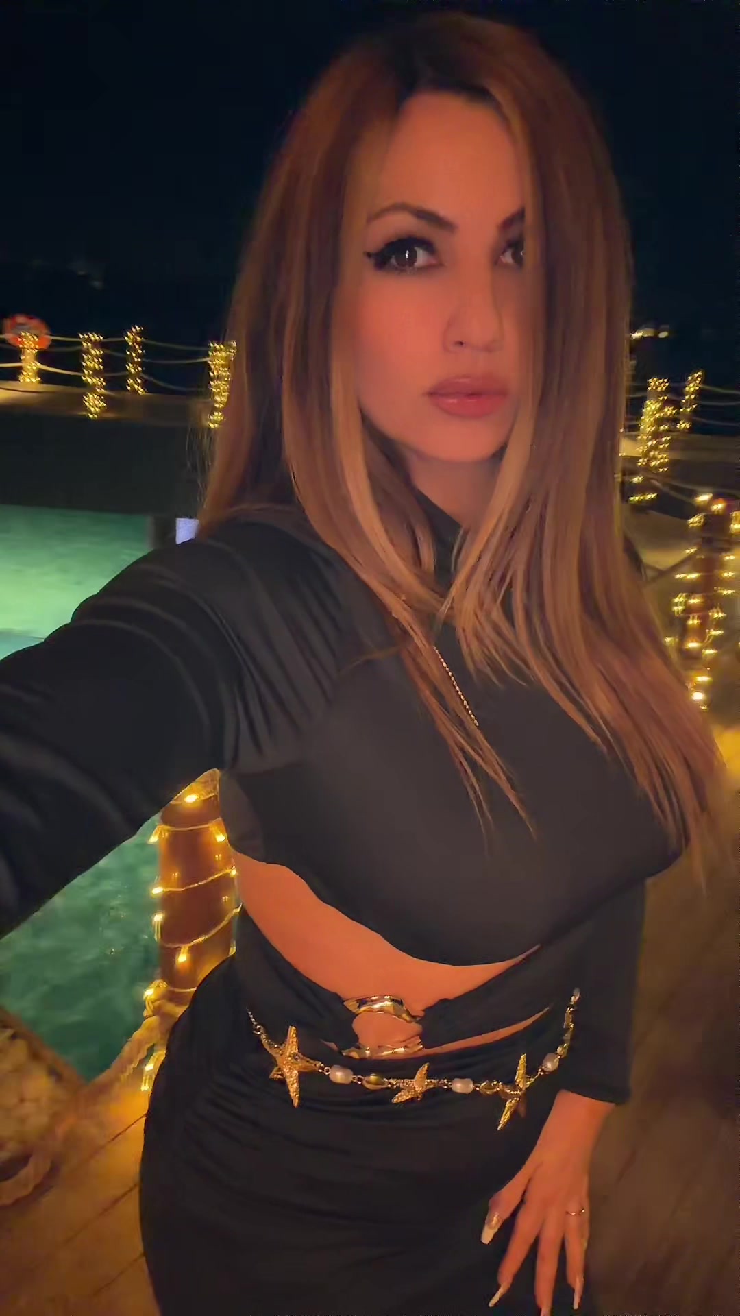 @elenachebaru