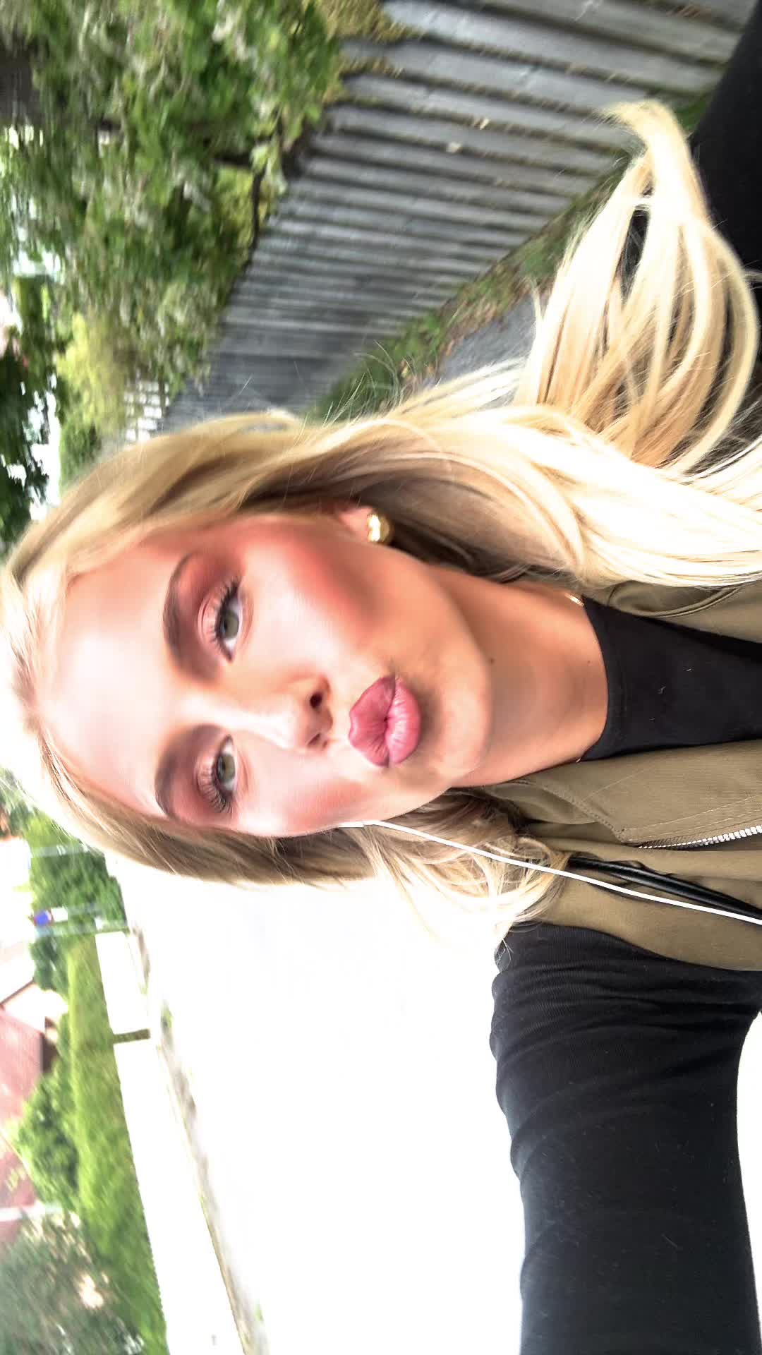 @Dixie Knutsson