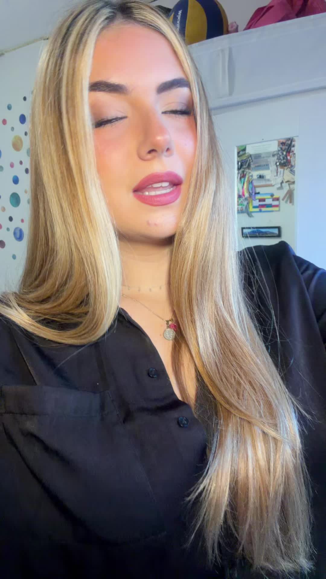 @Fiorella🍒🐆🎱