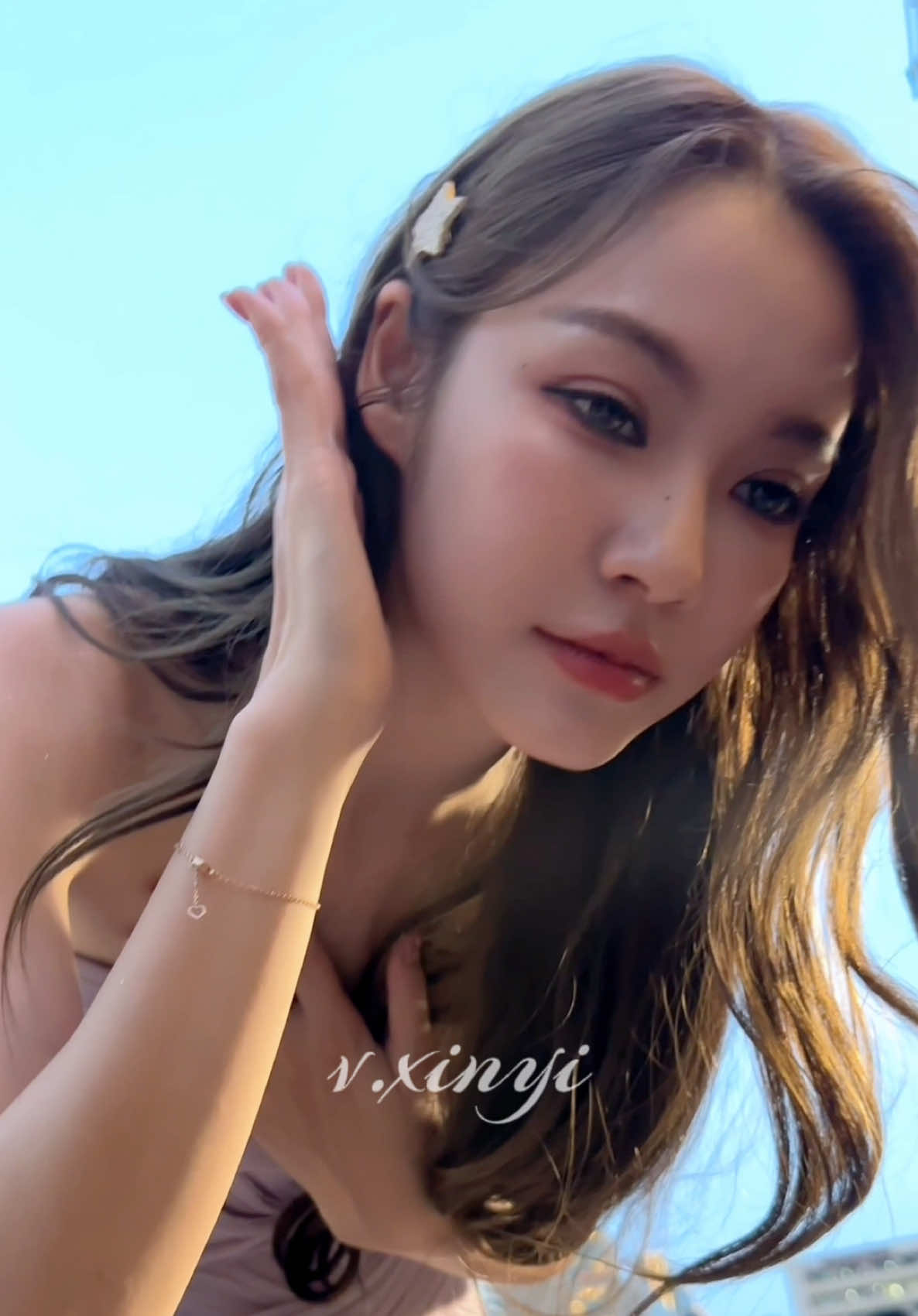 @v.xinyi