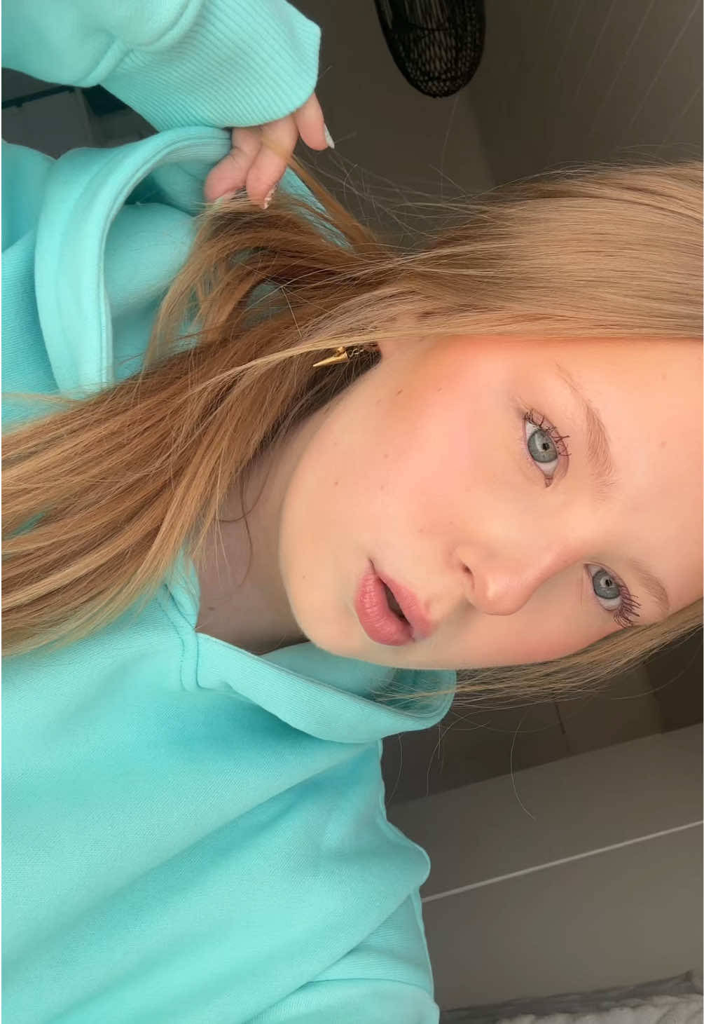 @𝓝𝓮𝓪