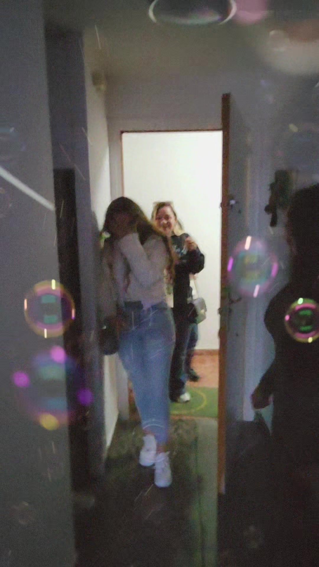 @Itsana_21