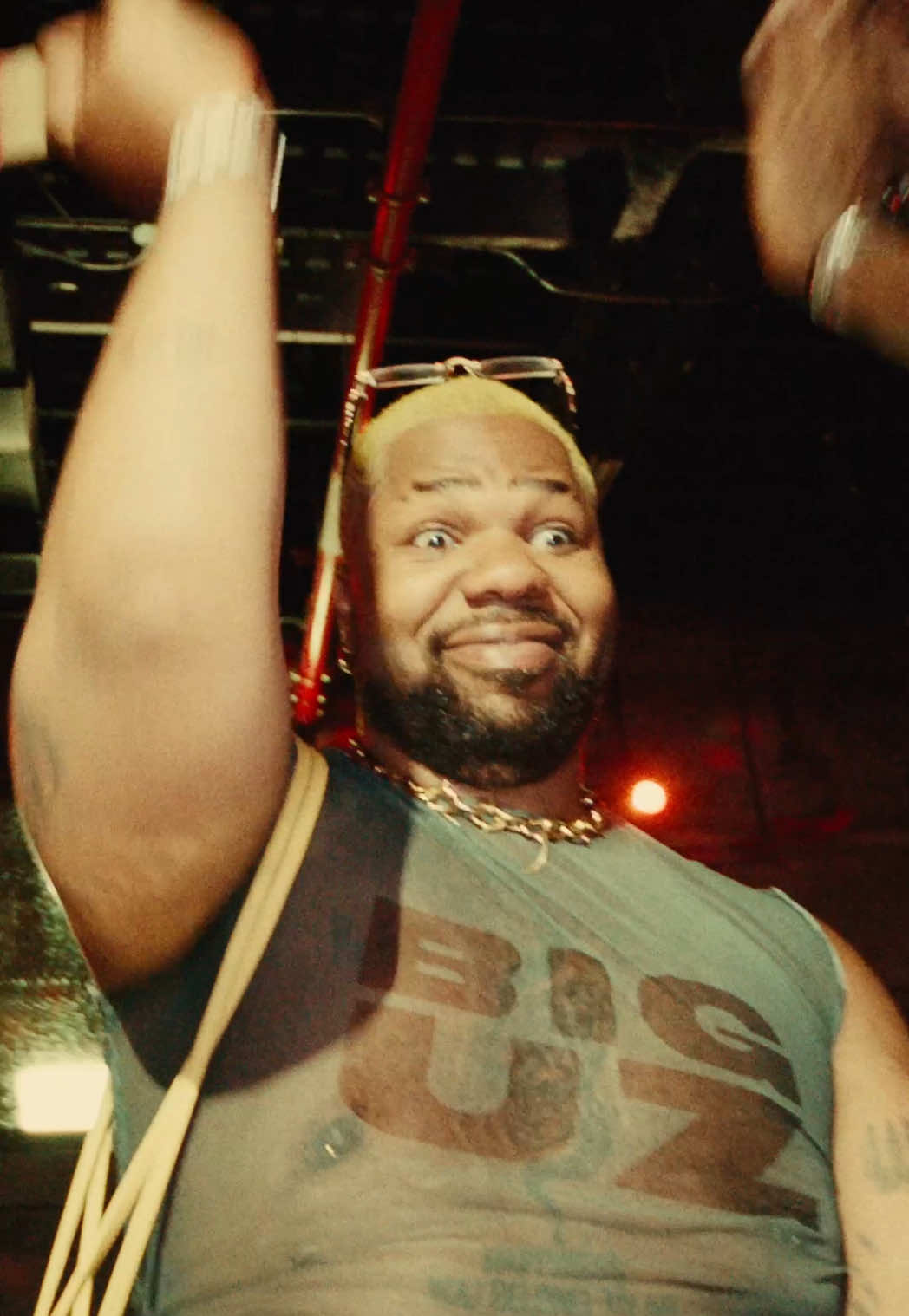 @MNEK