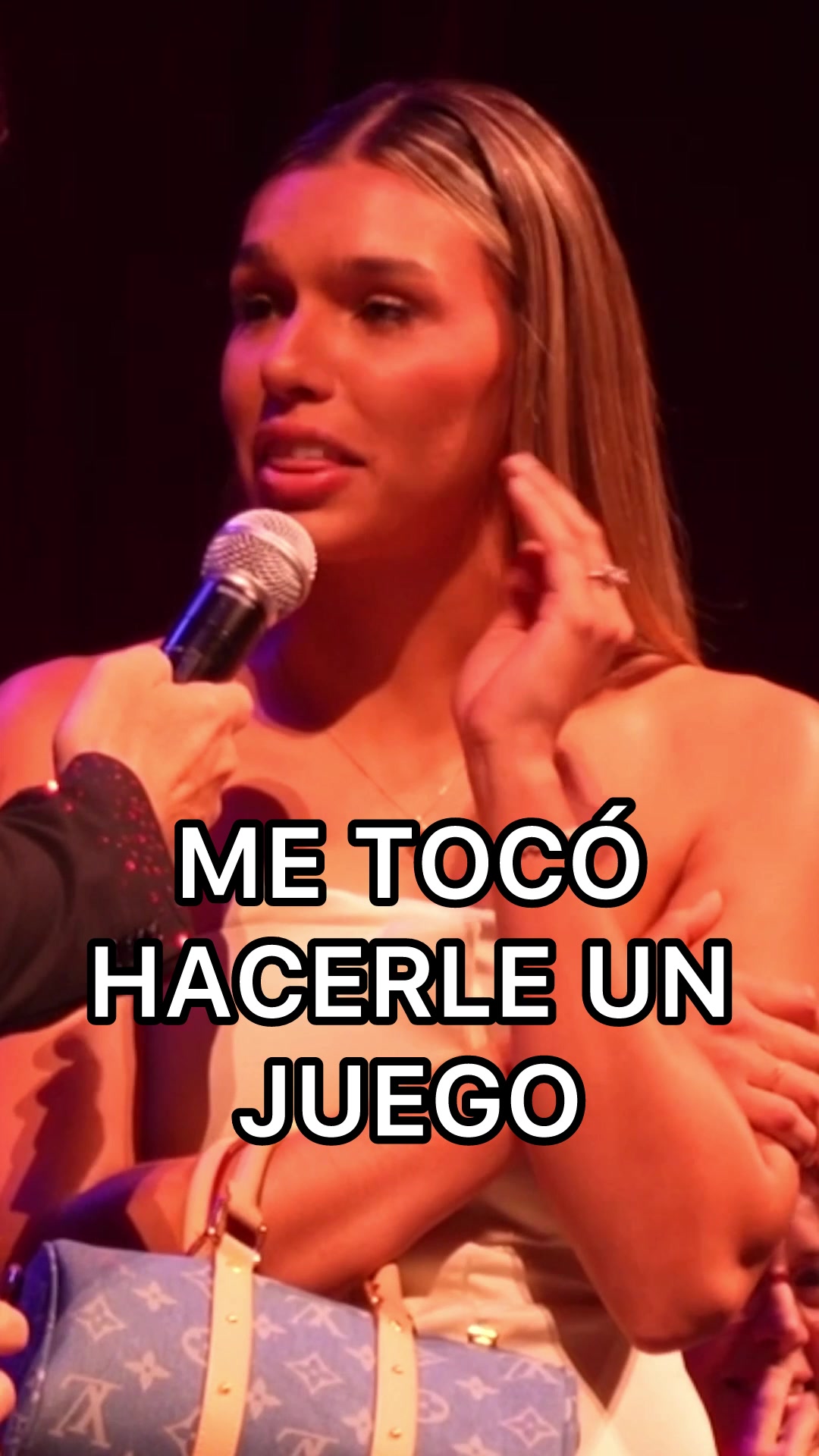 @Juan Dávila