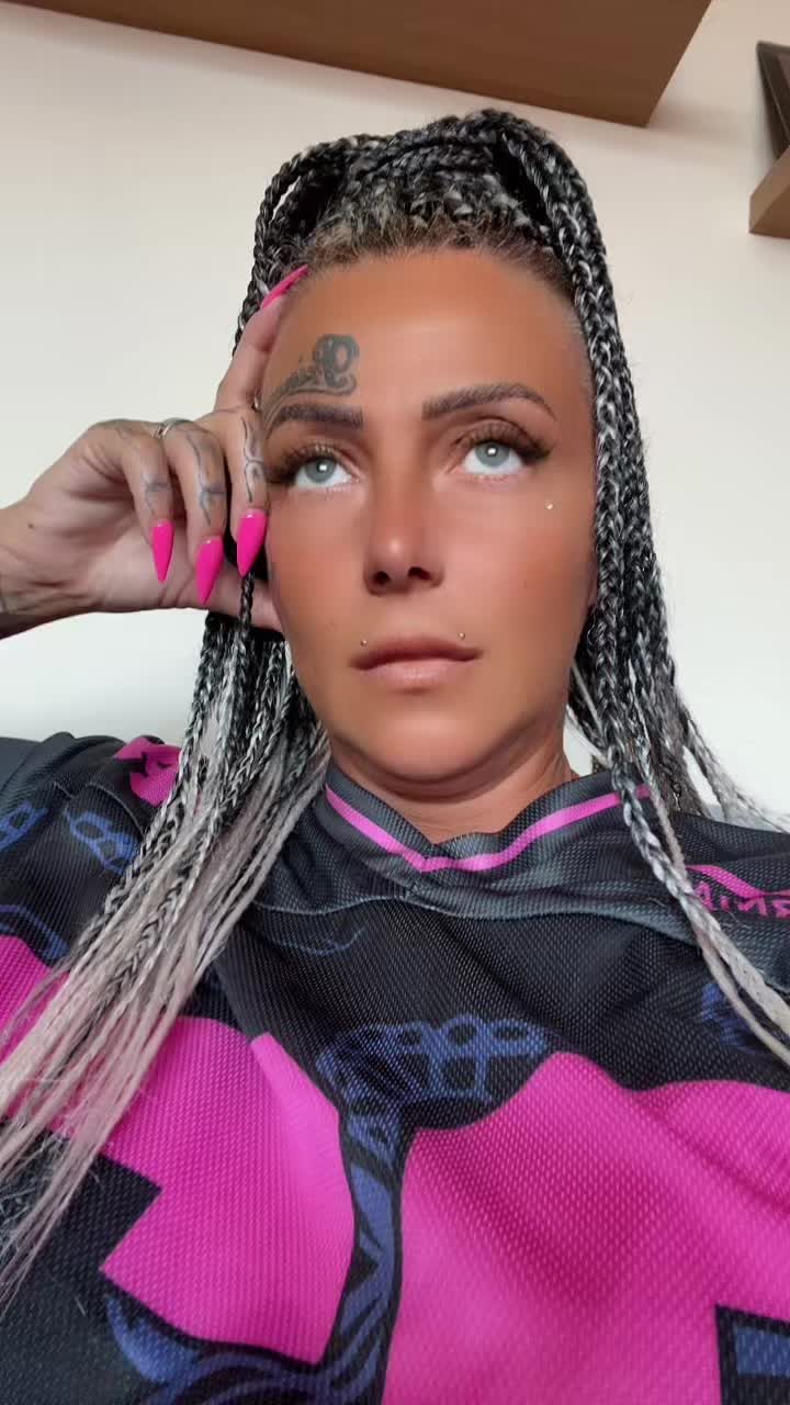 @ScarletCandy