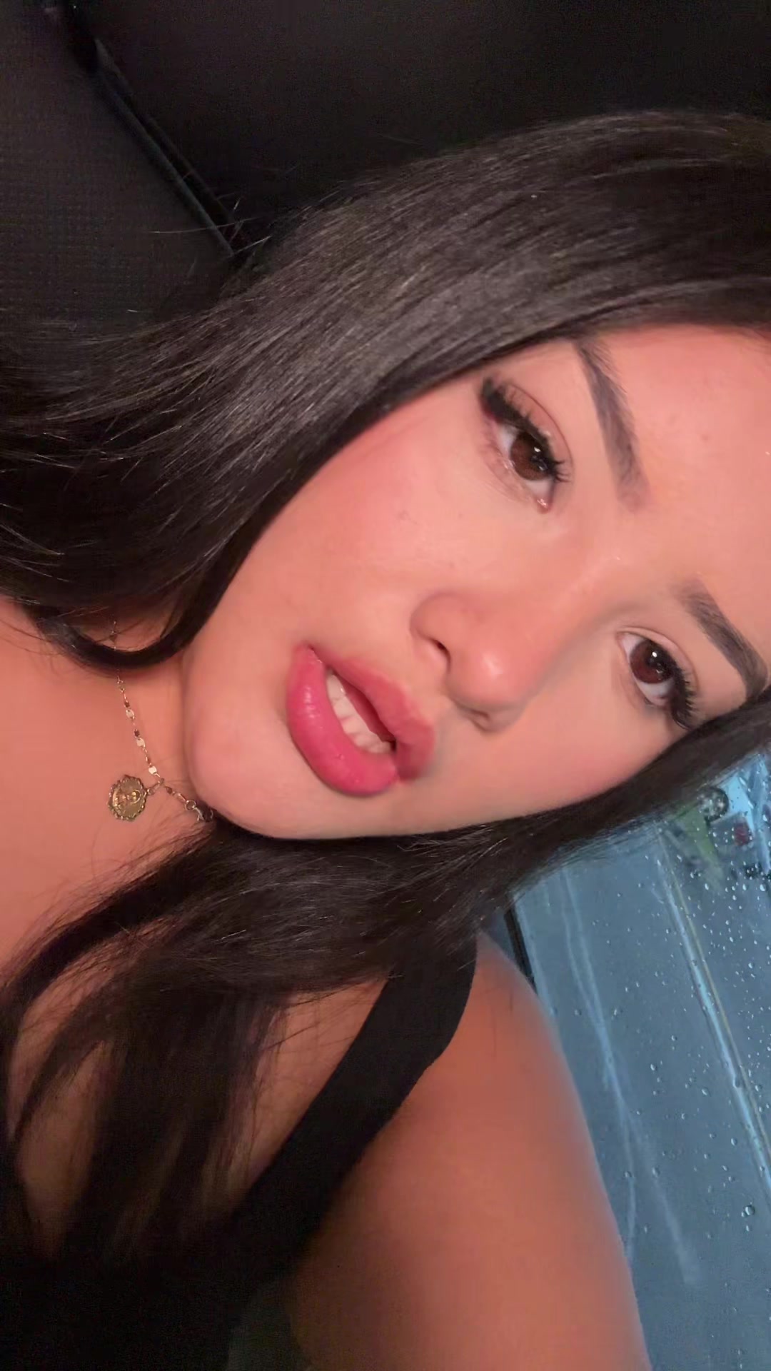@ayleena.