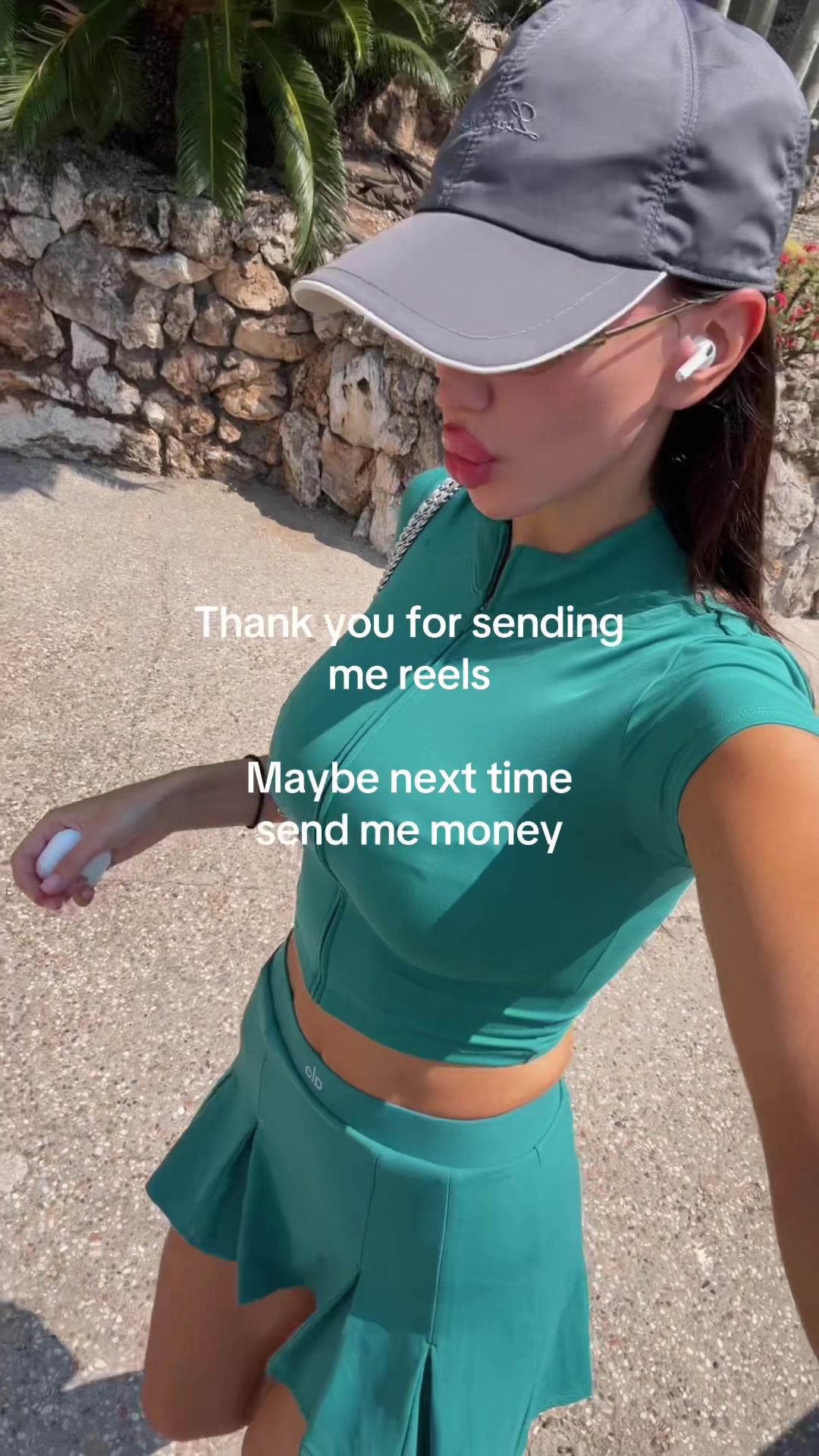 @emilyrosejonesx
