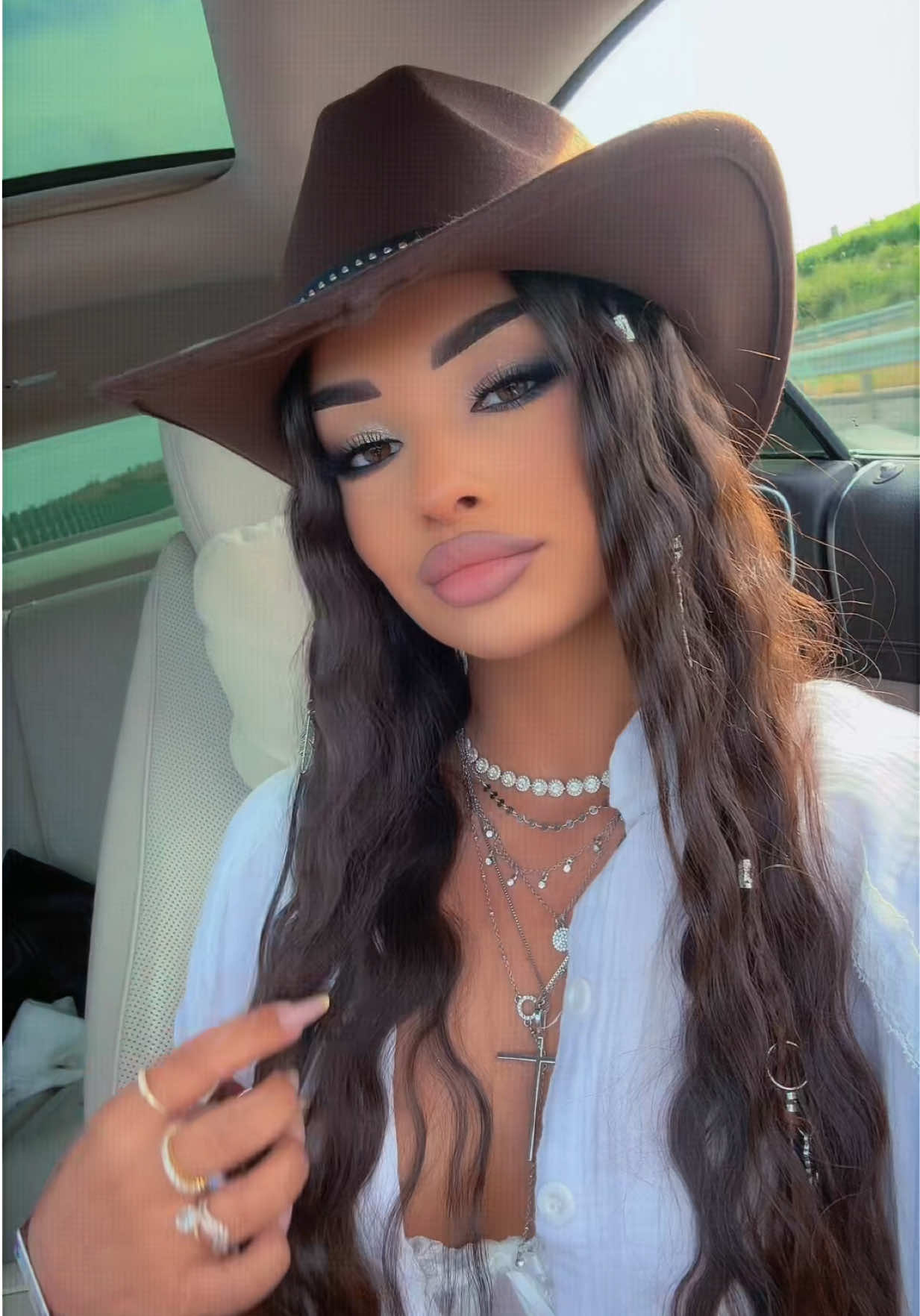 @Elissa