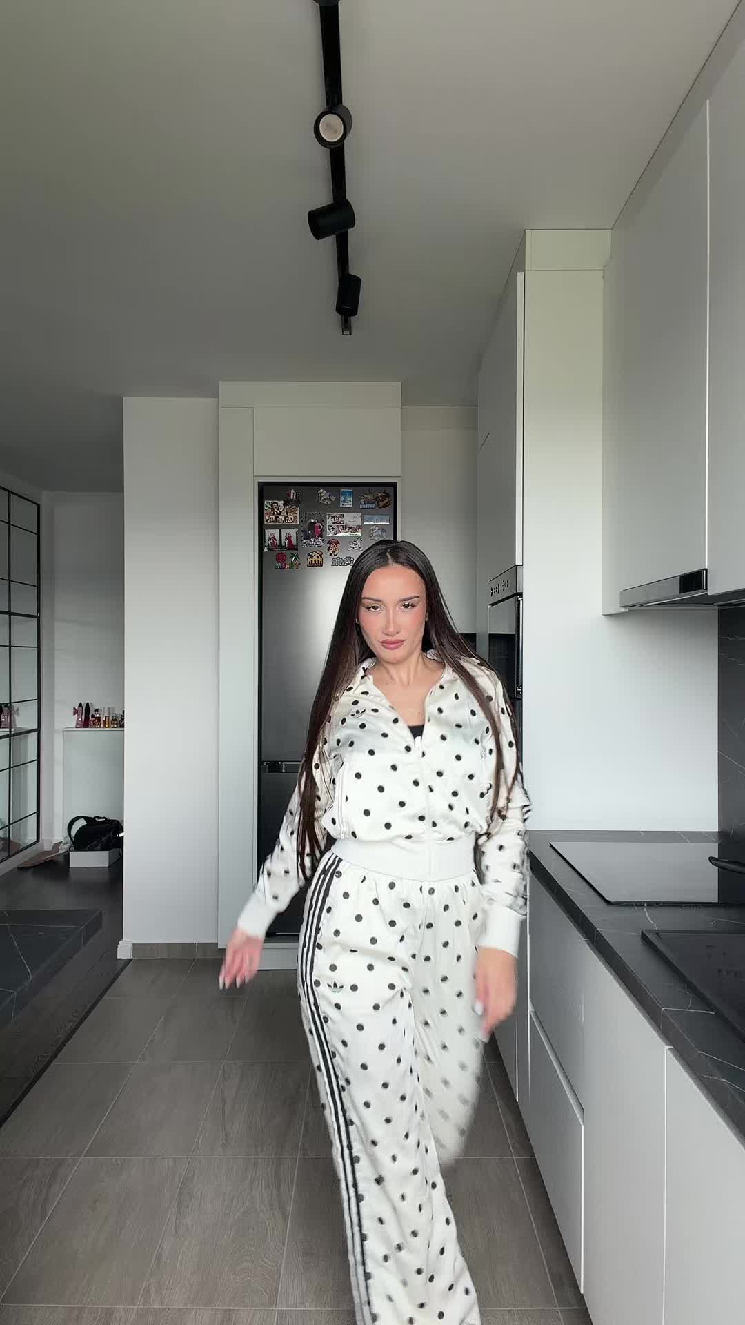 @Alexandra Cotruș