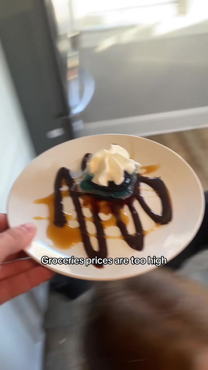 @karenannekoi