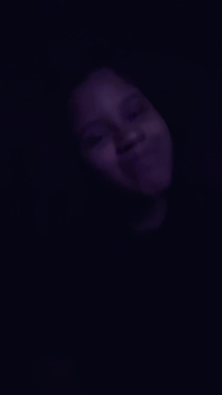 @👾
