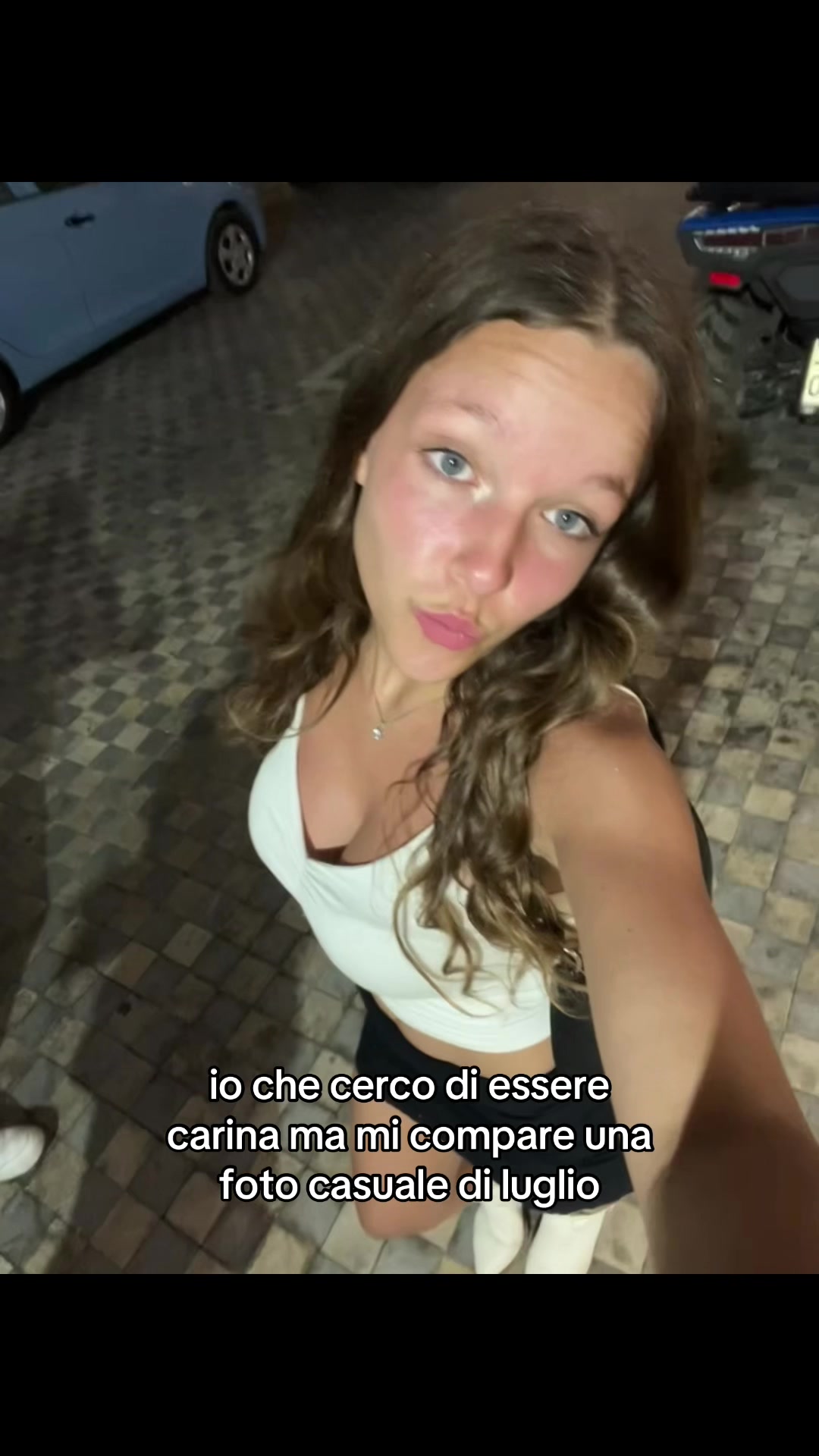 @moni