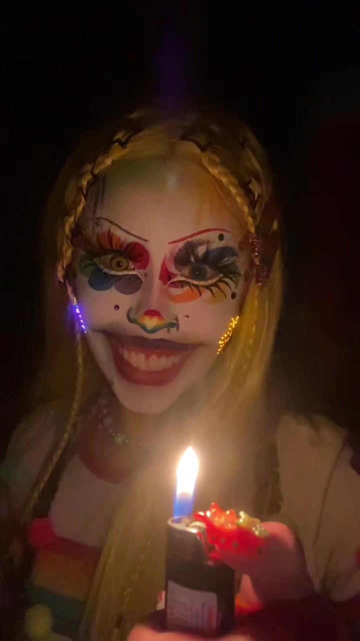 @✰Ditzy The Clown✰