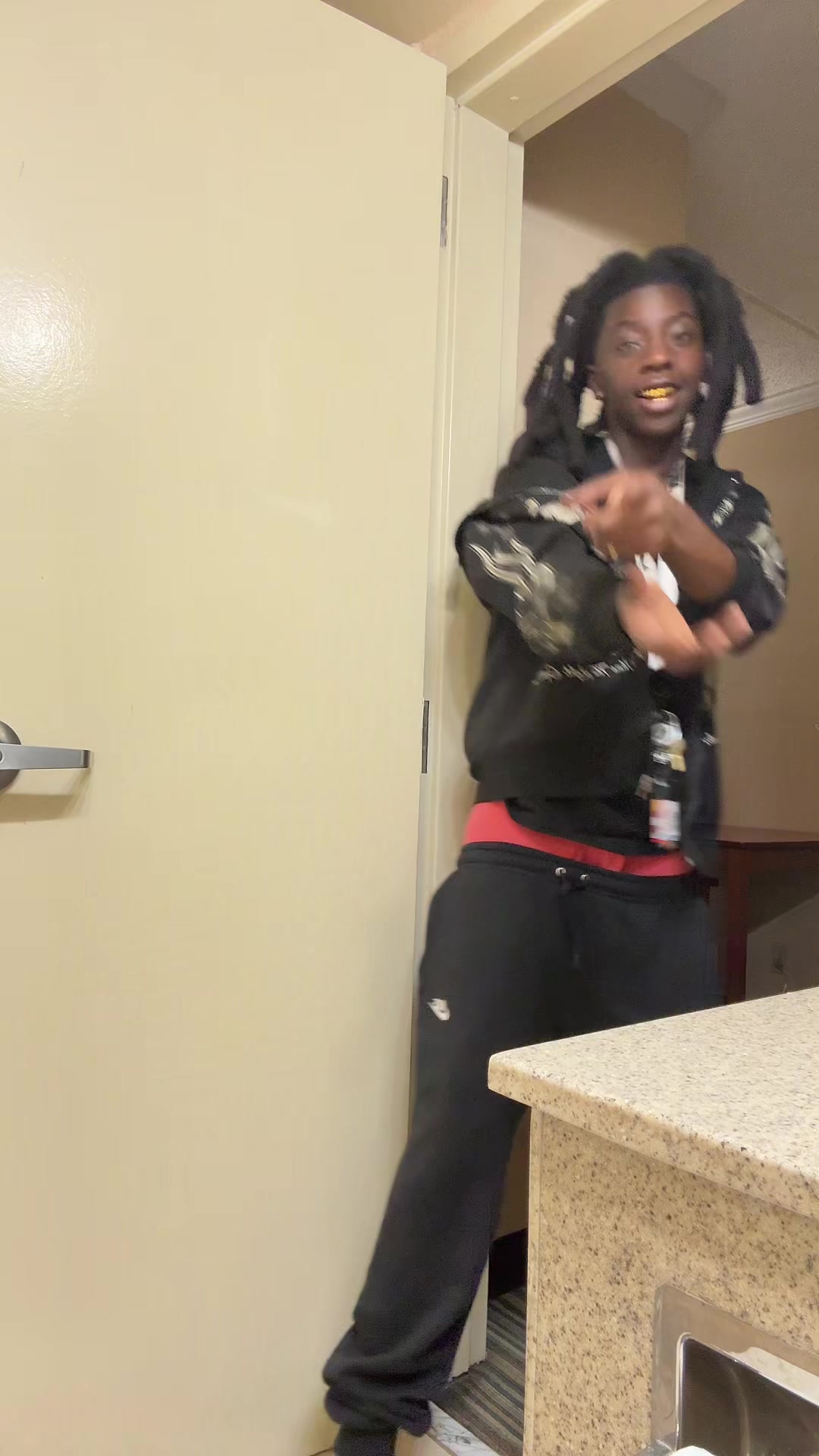 @wKhiidd