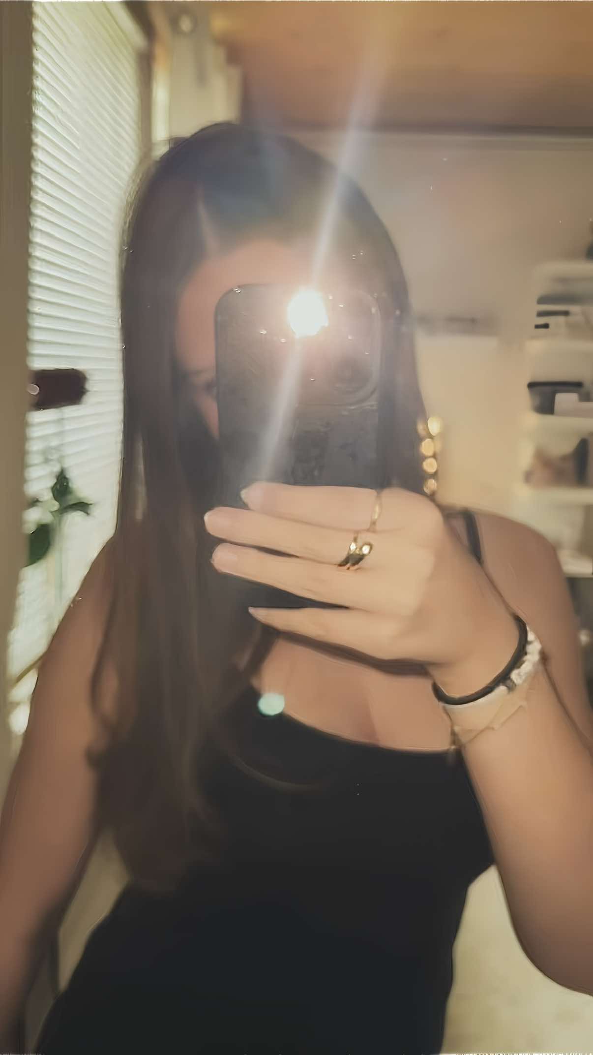 @ℯ𝓂𝓂𝒾
