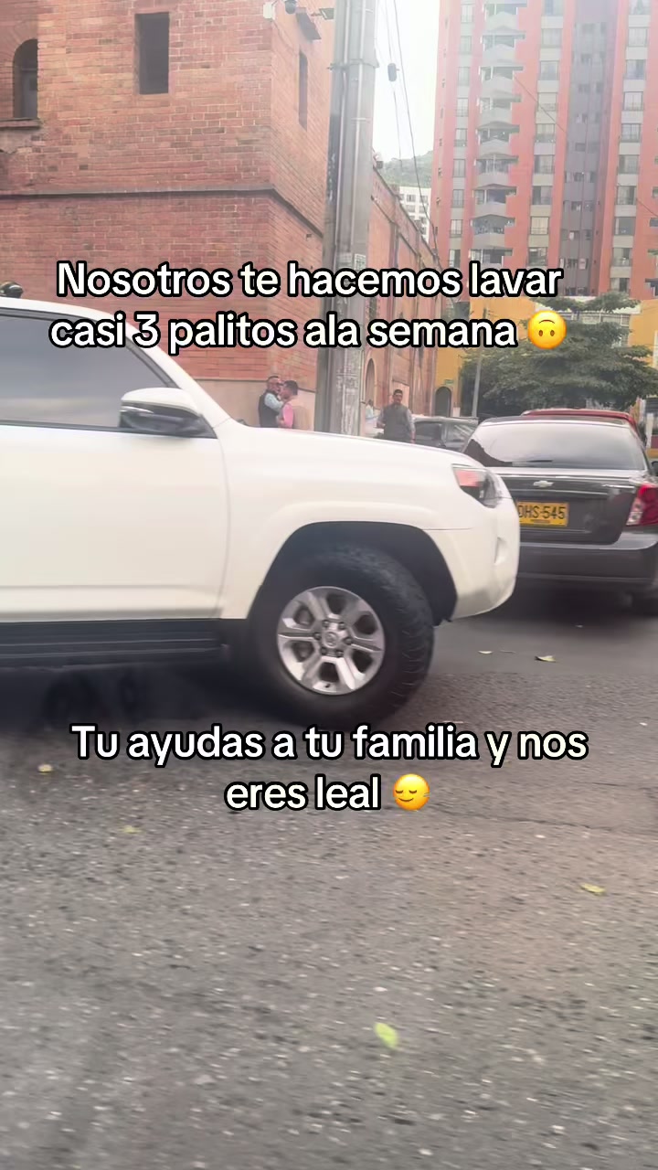 @Reyes 🔖
