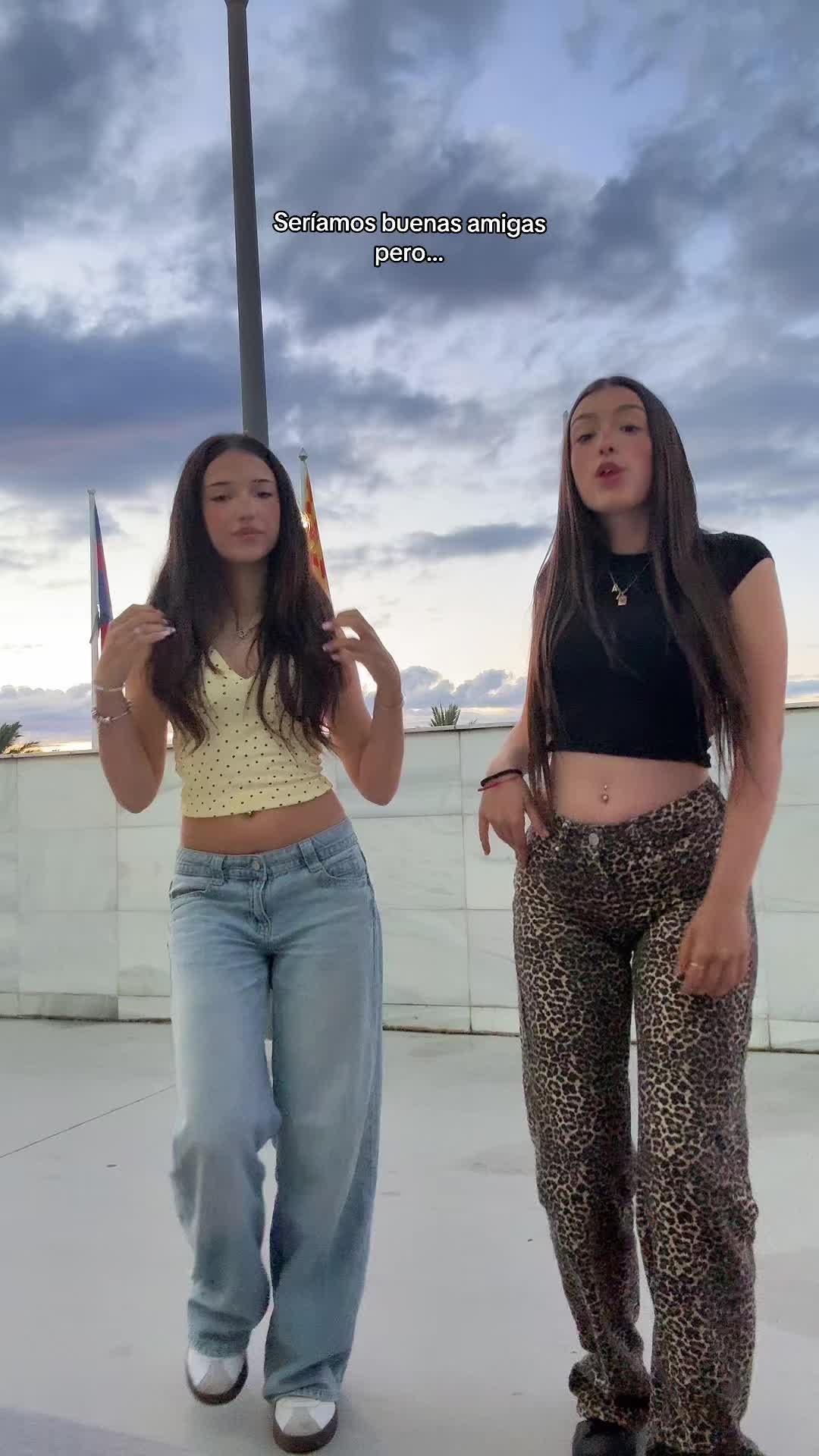 @valeriarebollo