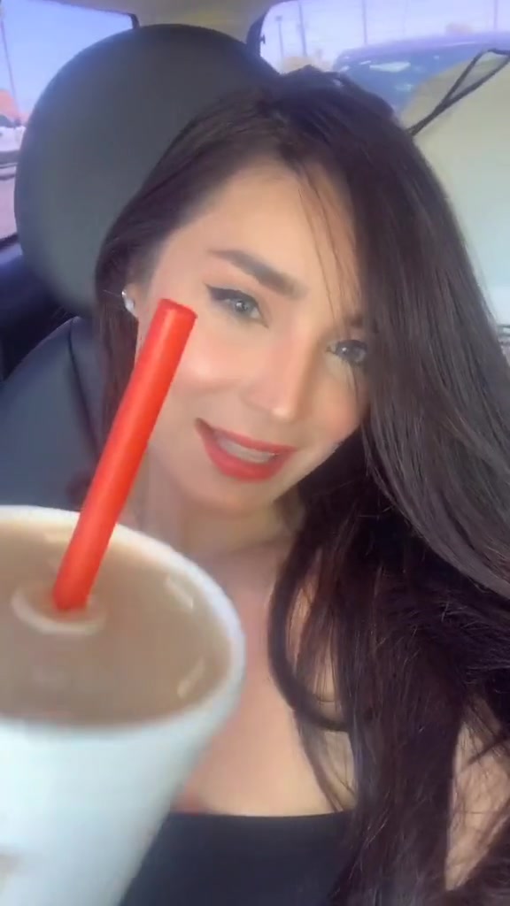 @(っ◔◡◔)っ ♡ Marthalizz Munguía