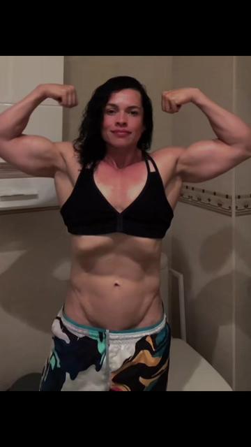 @lolyfitness_