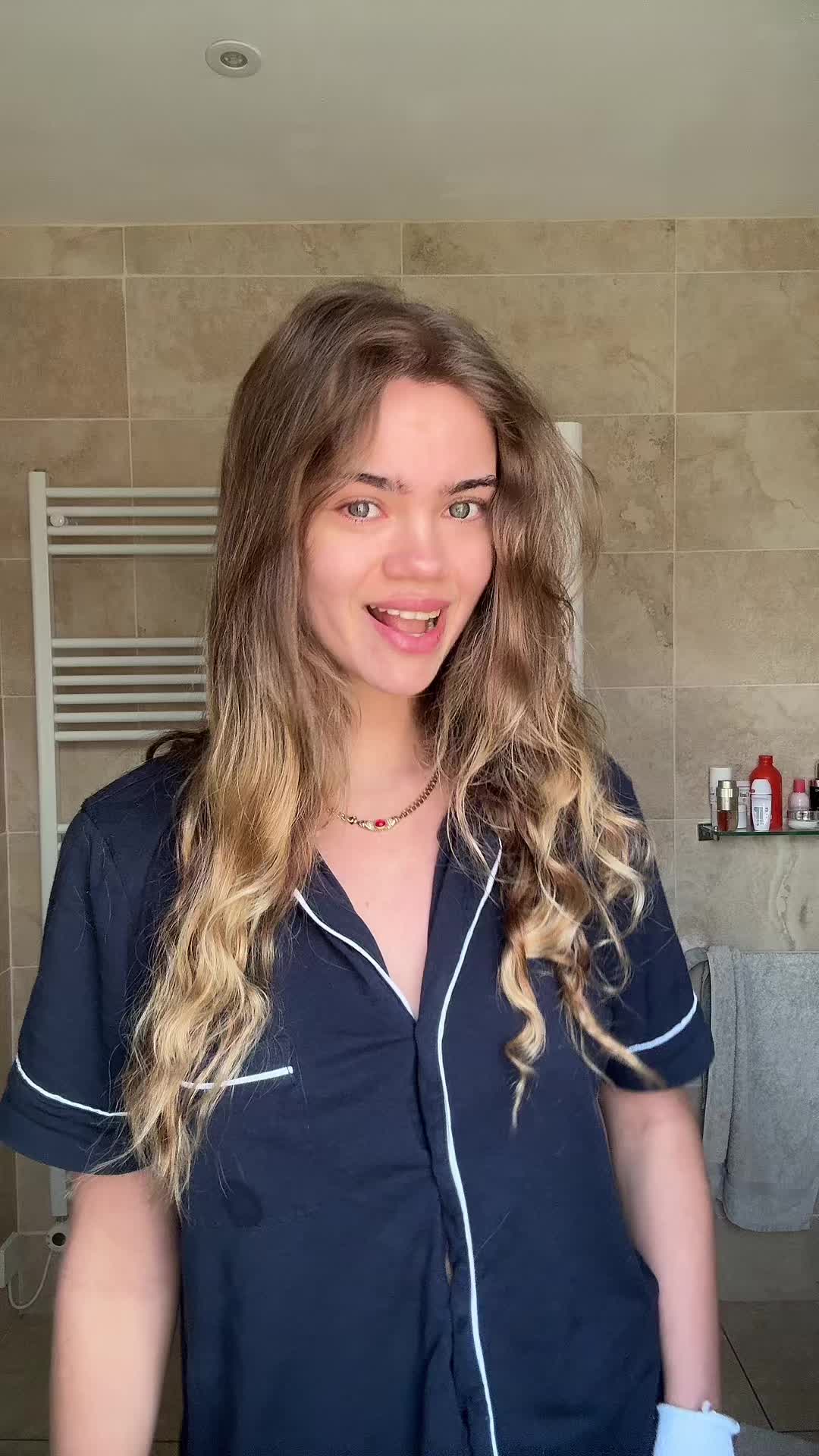 @Alicenevin<3