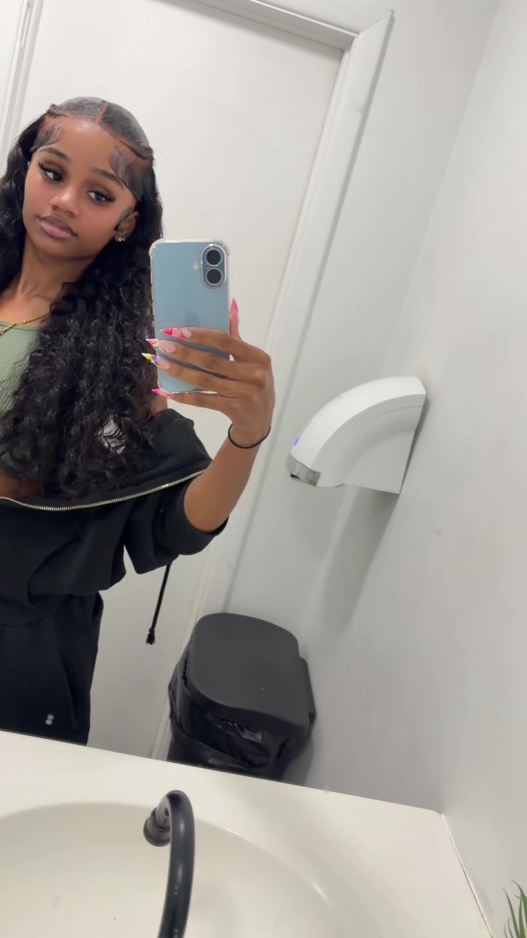 @tyelathegemini💖🫧✨💕😇