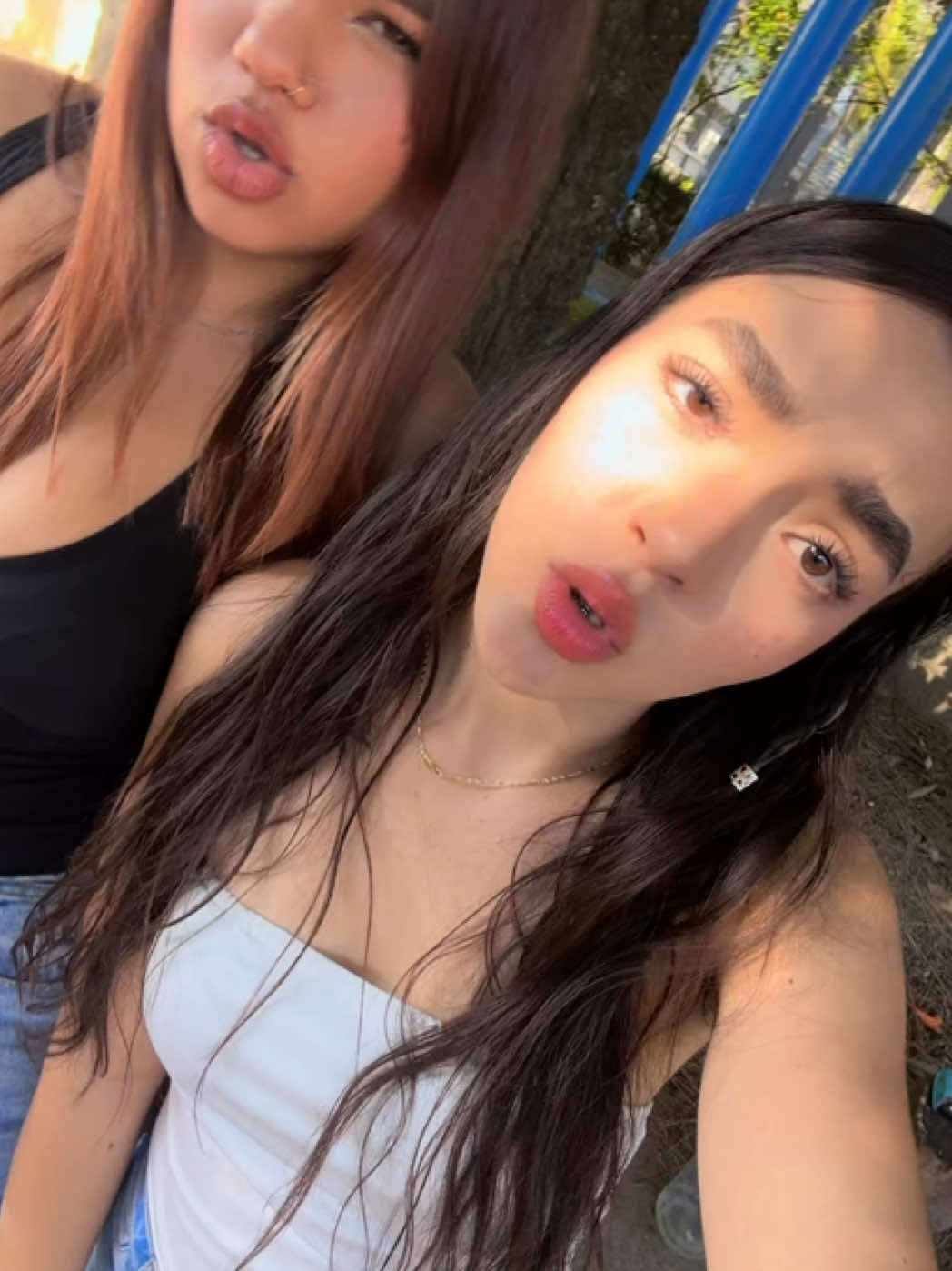 @✯