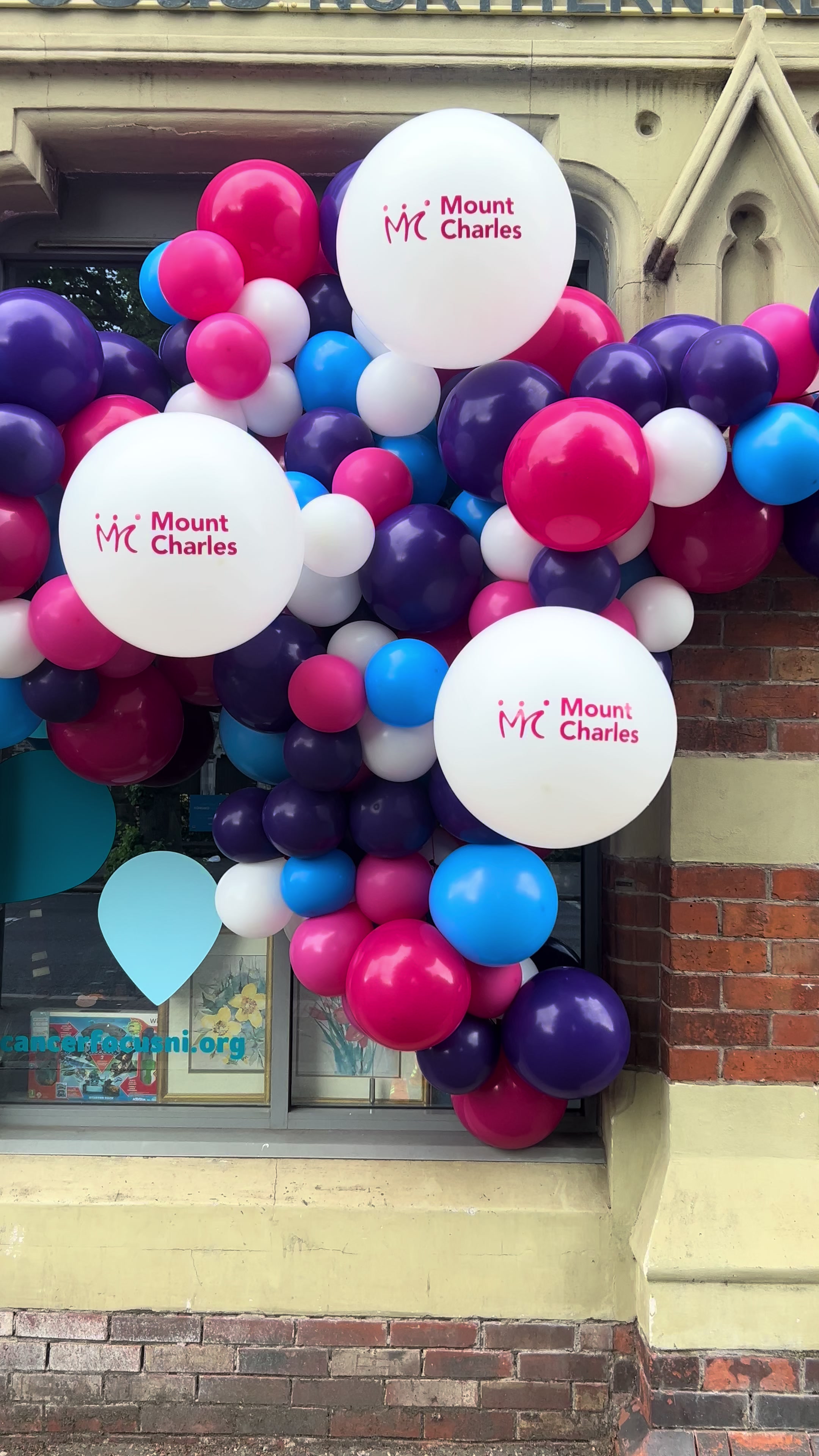 @Mr & Mrs Balloons