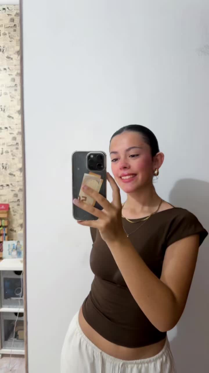 @𝐀𝐧𝐚𝐡𝐢