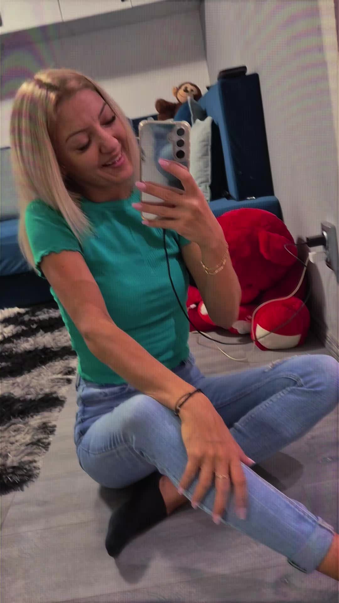 @Tina
