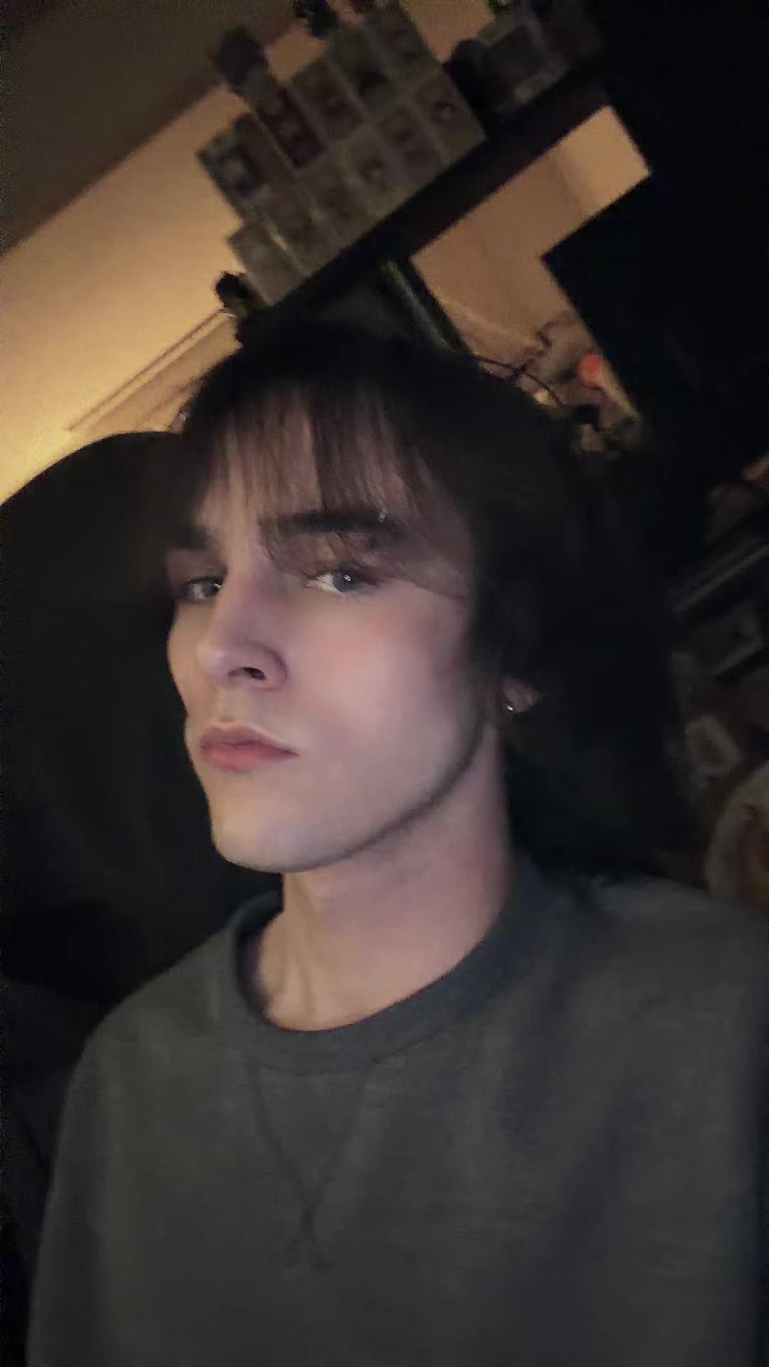 @️