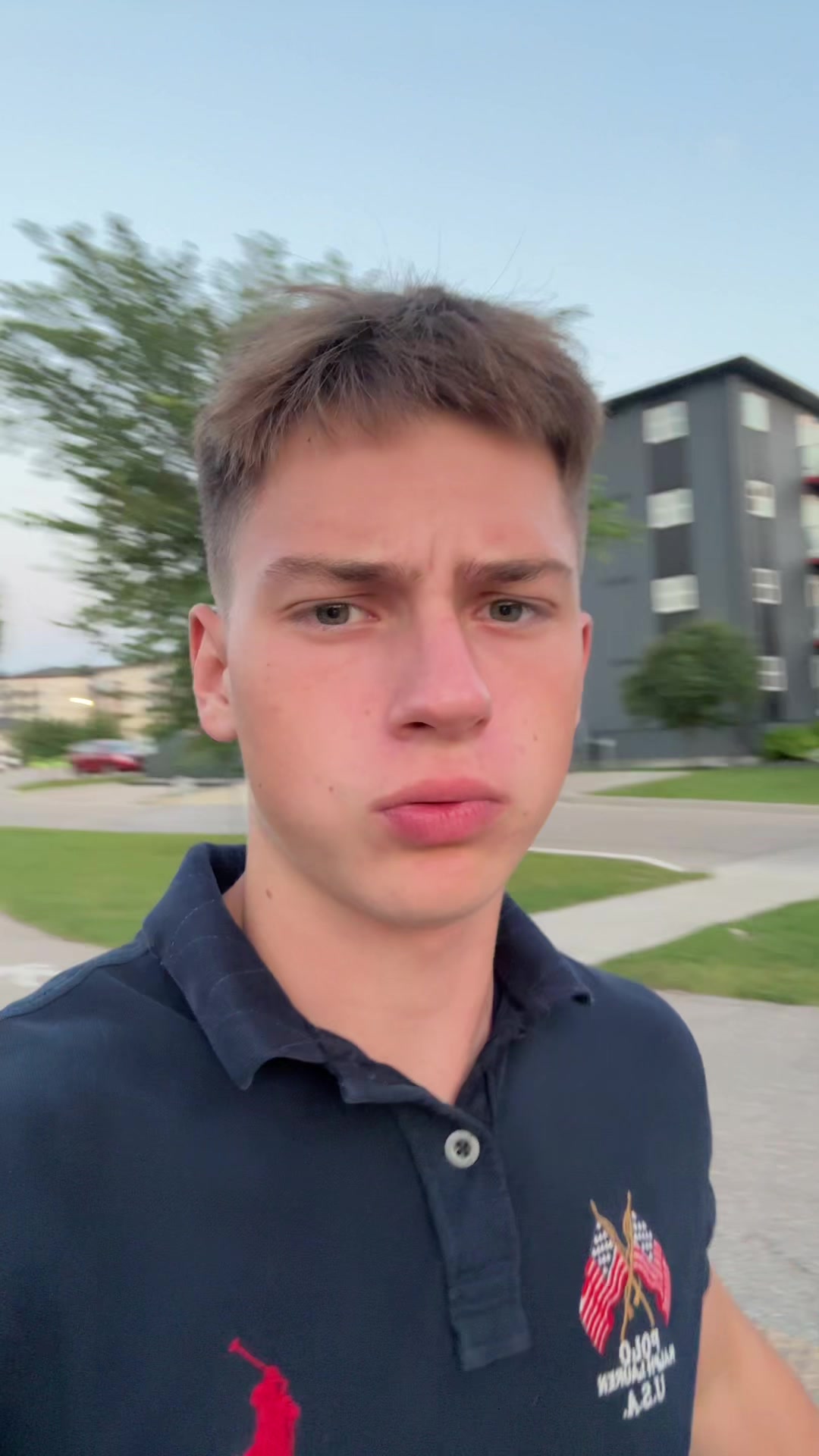 @Leo