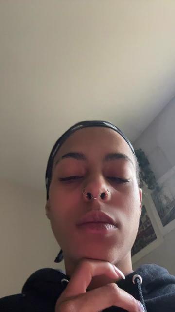 @nosmilingnini