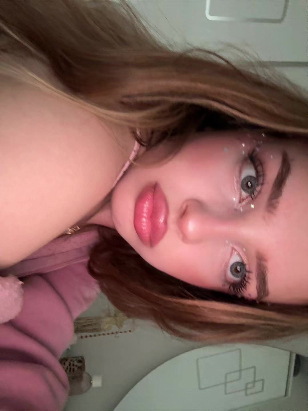 @Elaa