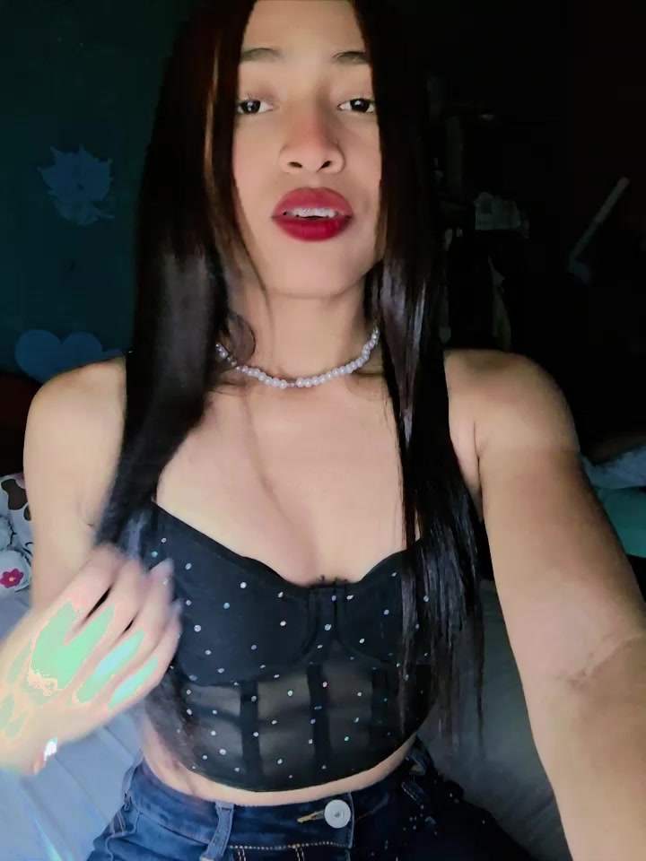 @Alejandra🌙