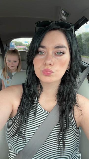 @Kelsiemarie99